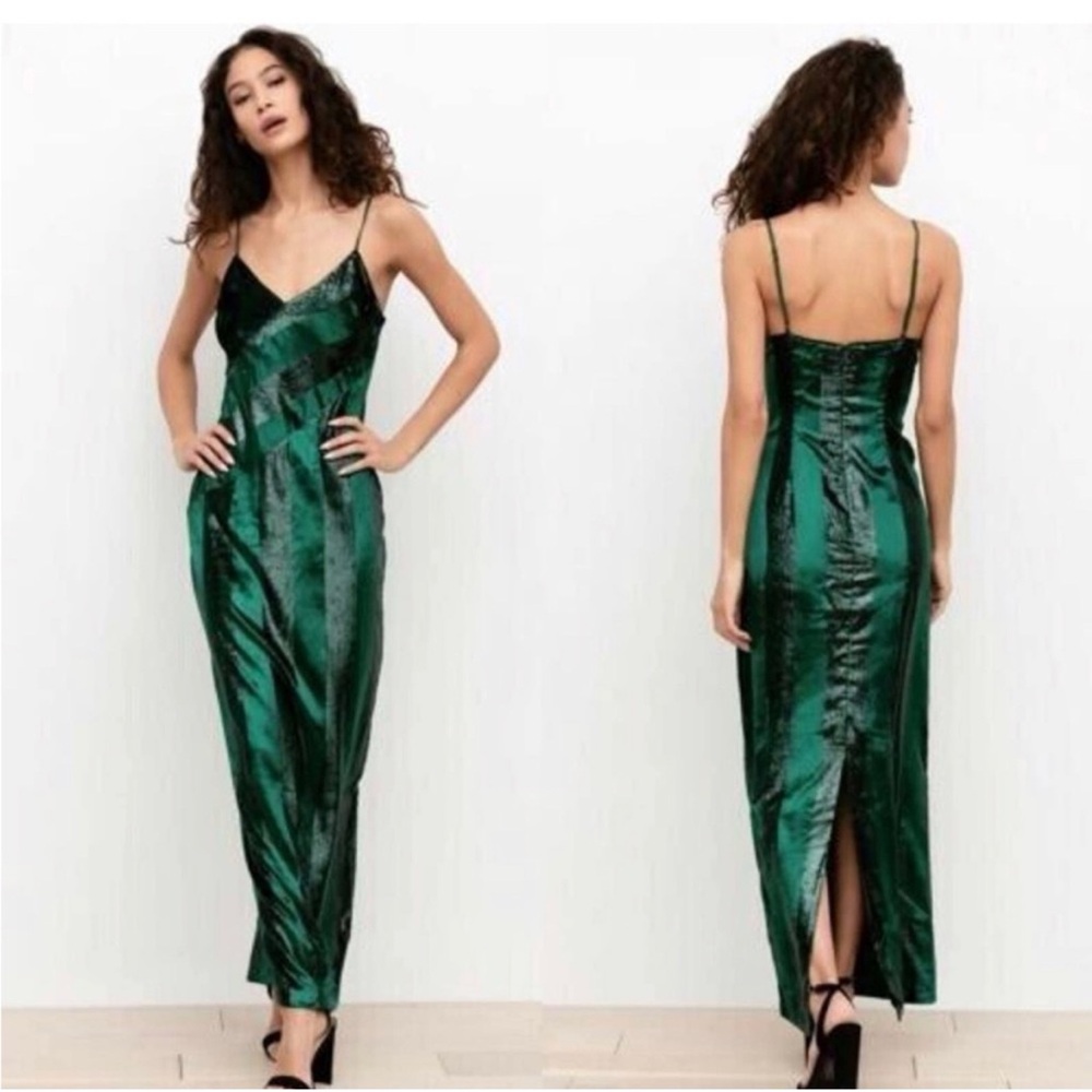 BHLDN Yumi Kim Amelia Dress Size small Green
(NWT
Velvet Twinkle Slip Dress